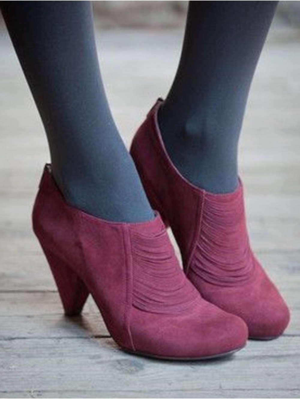 Women’s Coclico Suede Ankle Booties in Burgundy